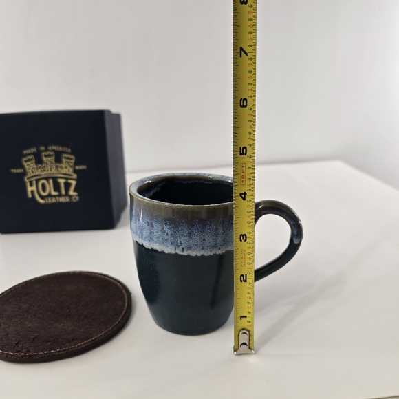 Holtz Leather Co Castle Style Made In America Handcrafted Pottery Cup Mug NIB - Picture 10 of 14